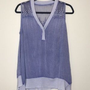 Sleeveless blouse